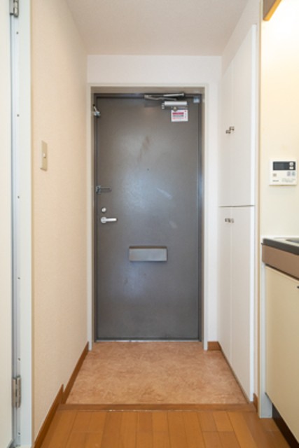 ※写真は同タイプ住戸です。(玄関)