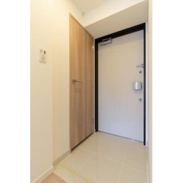 ※写真は同タイプ住戸です。(玄関)