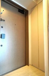 (玄関)