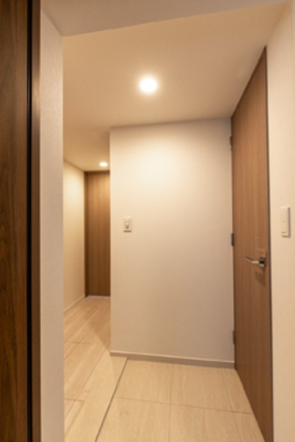 ※写真は同タイプ住戸です。(玄関)