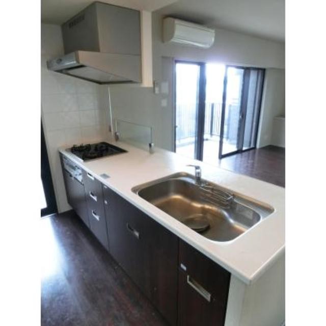 ※写真は同タイプ住戸です。(キッチン)