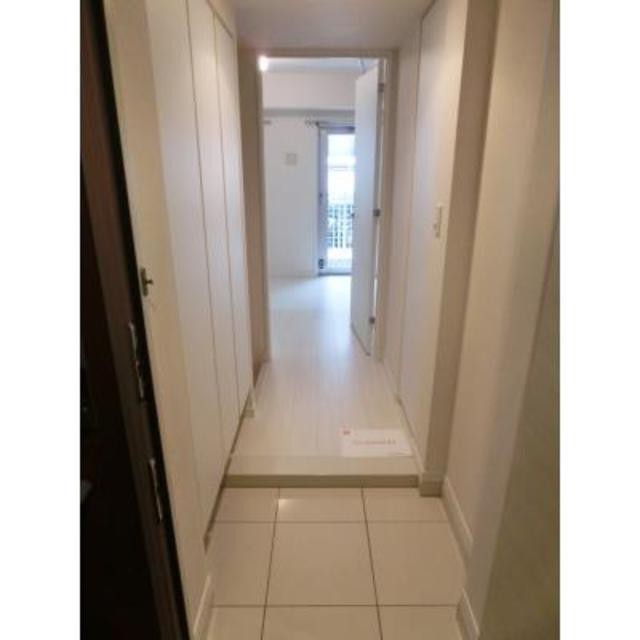 ※写真は同タイプ住戸です。(玄関)