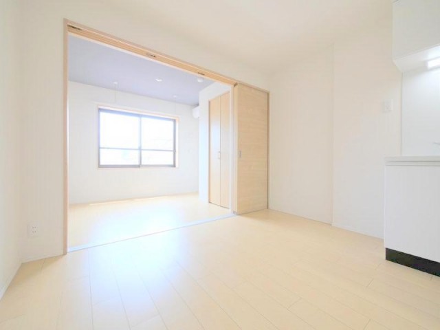 (居間)