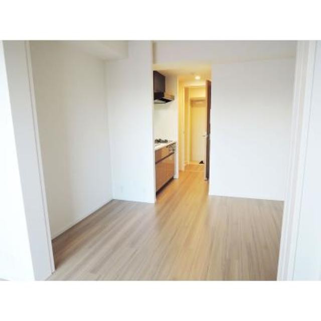 ※写真は同タイプ住戸です。(居間)