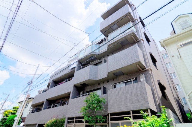 世田谷区下馬1丁目 【賃貸居住】マンション