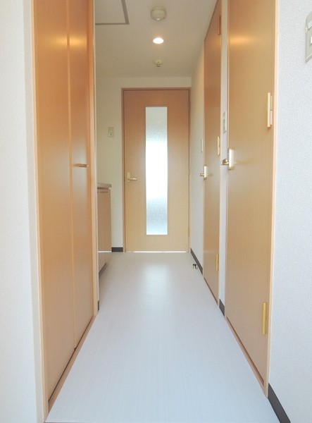 ※同仕様写真含む(玄関)