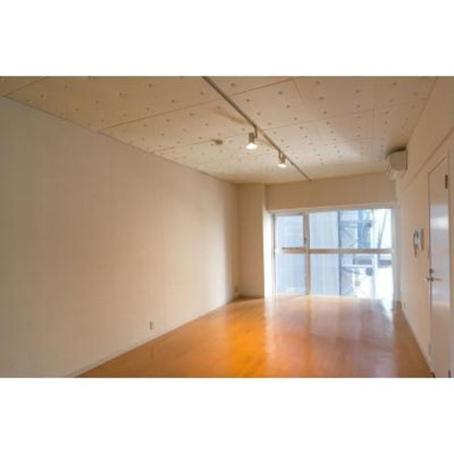 ※写真は同タイプ住戸です。(居間)