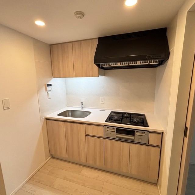 ※写真は同タイプ住戸です。(キッチン)