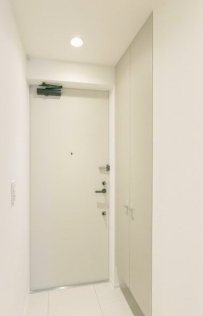 (玄関)