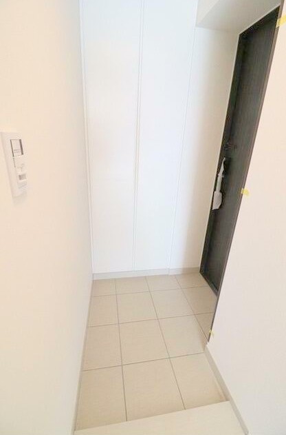 (玄関)