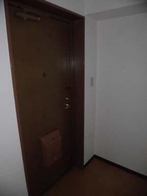 (玄関)