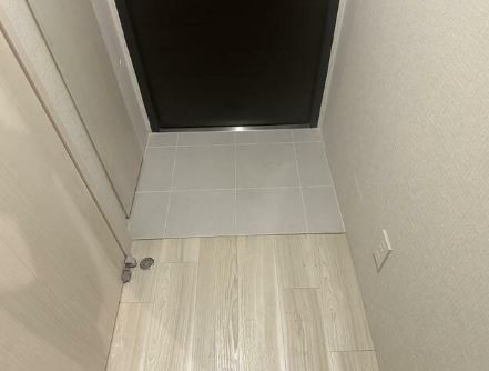 (玄関)
