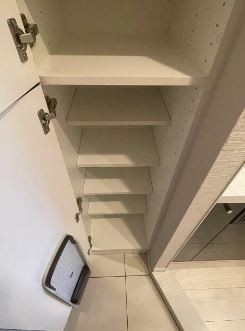(玄関)