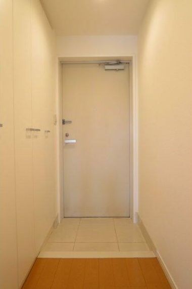 (玄関)