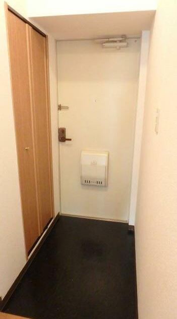 (玄関)