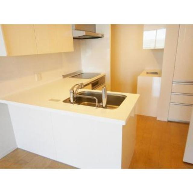 ※写真は同タイプ住戸です。(キッチン)