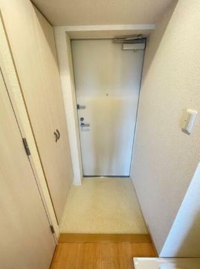 (玄関)