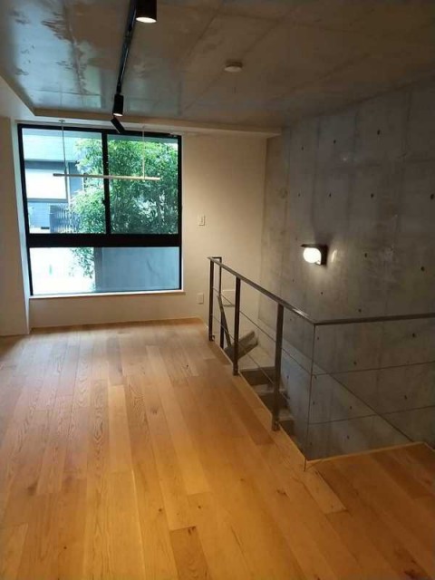 (居間)