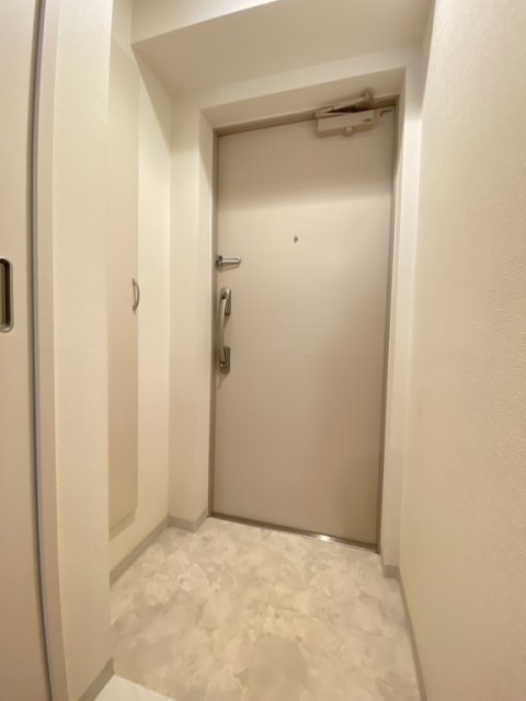 (玄関)