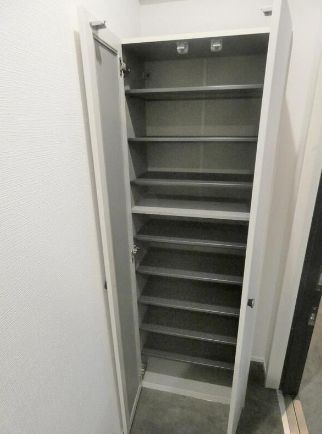 (玄関)