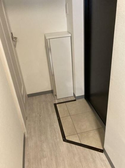 (玄関)