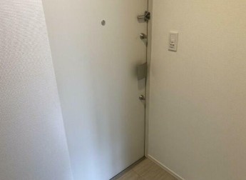 (玄関)
