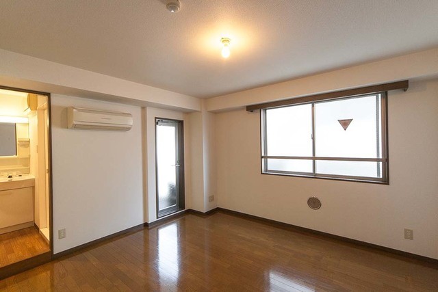 ※写真は同タイプ住戸です。(居間)