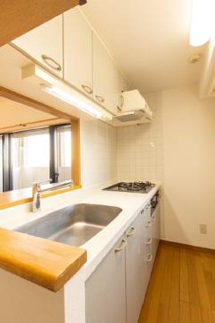 ※写真は同タイプ住戸です。(キッチン)