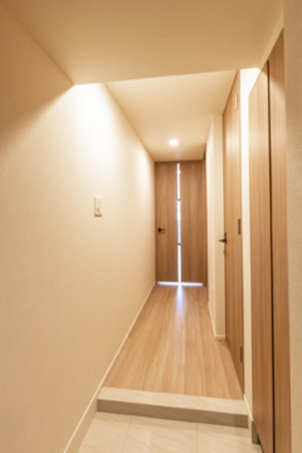 ※写真は同タイプ住戸です。(玄関)
