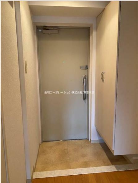 (玄関)
