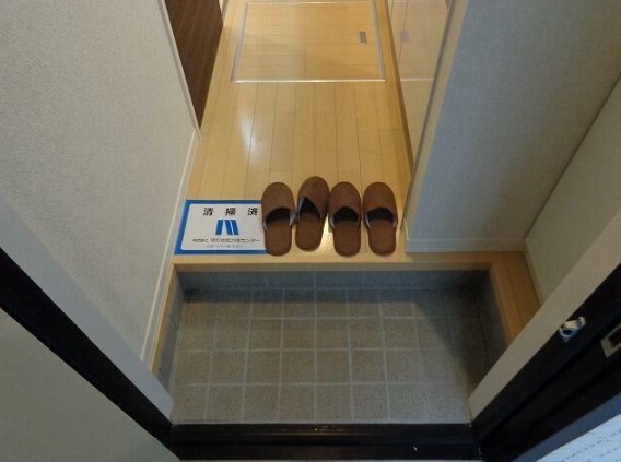 (玄関)