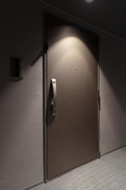 ※写真は同タイプ住戸です。(玄関)