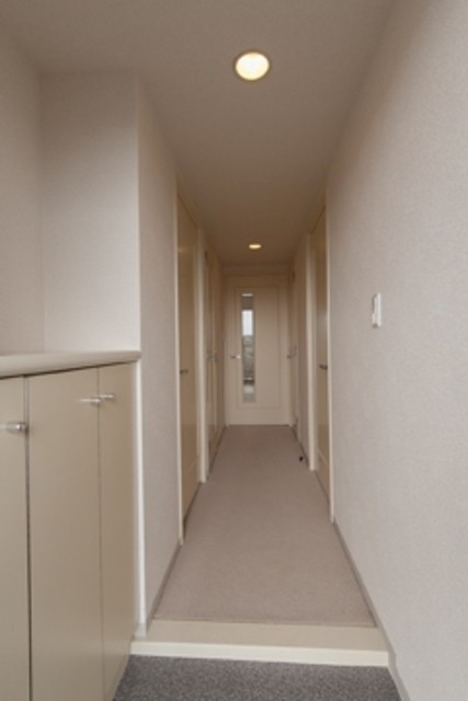 ※写真は同タイプ住戸です。(玄関)