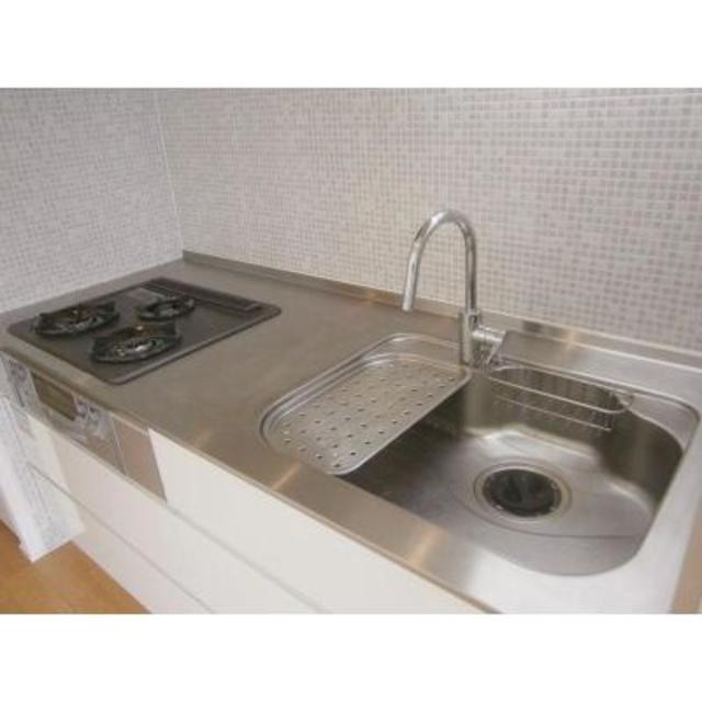 ※写真は同タイプ住戸です。(キッチン)