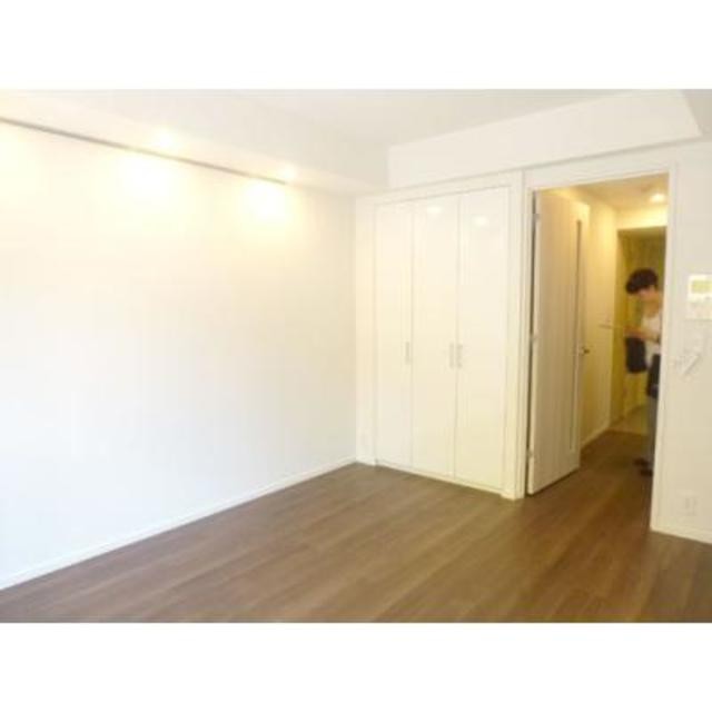 ※写真は同タイプ住戸です。(居間)
