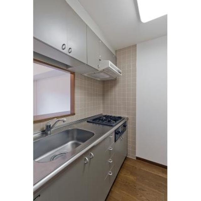 ※写真は同タイプ住戸です。(キッチン)