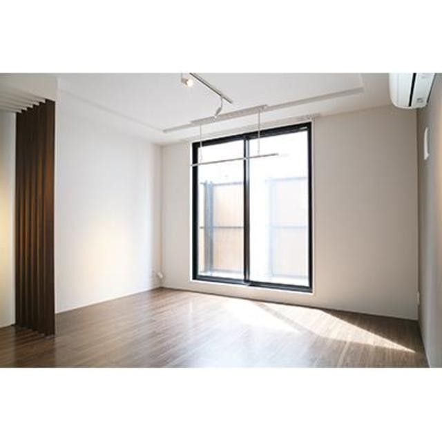 ※写真は同タイプ住戸です。(居間)