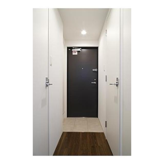 ※写真は同タイプ住戸です。(玄関)