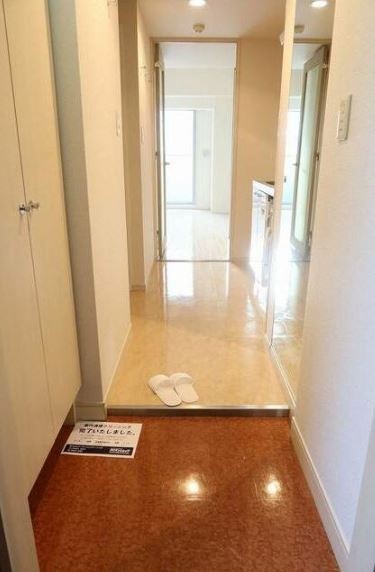 (玄関)