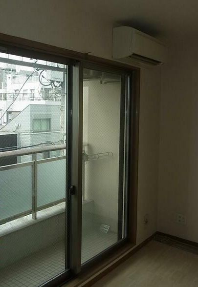 (居間)