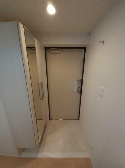 (玄関)