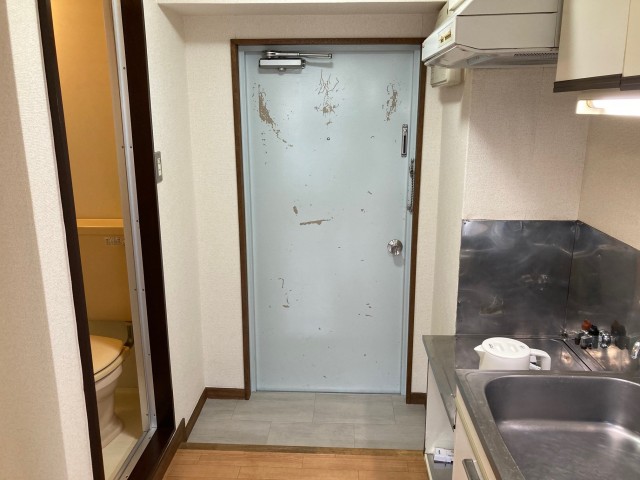 (玄関)