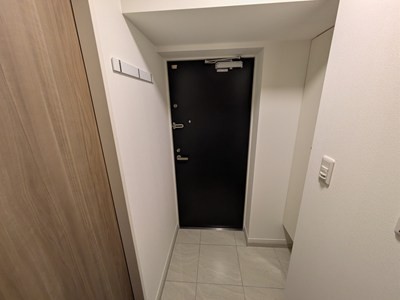 (玄関)