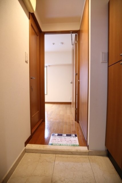 ※同仕様写真含む(玄関)