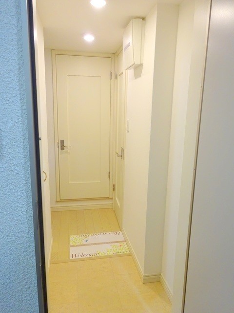 (玄関)