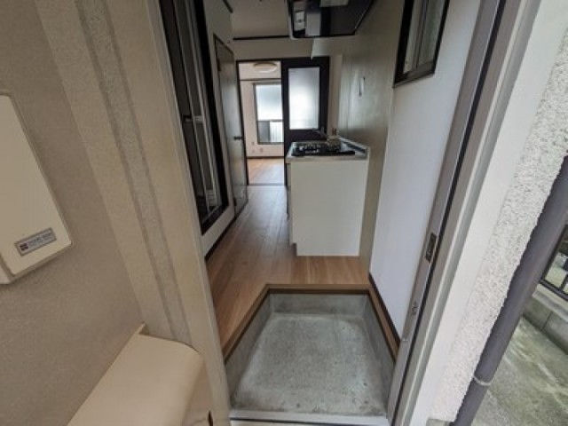 ※同仕様写真含む(玄関)