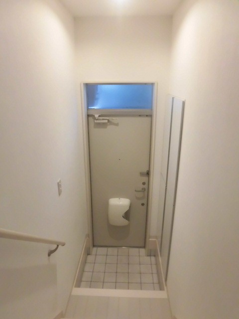 (玄関)