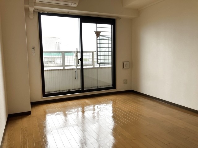 (居間)
