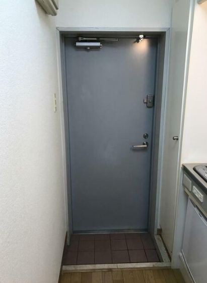 ※同仕様写真含む(玄関)