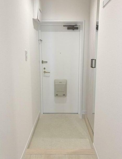 (玄関)